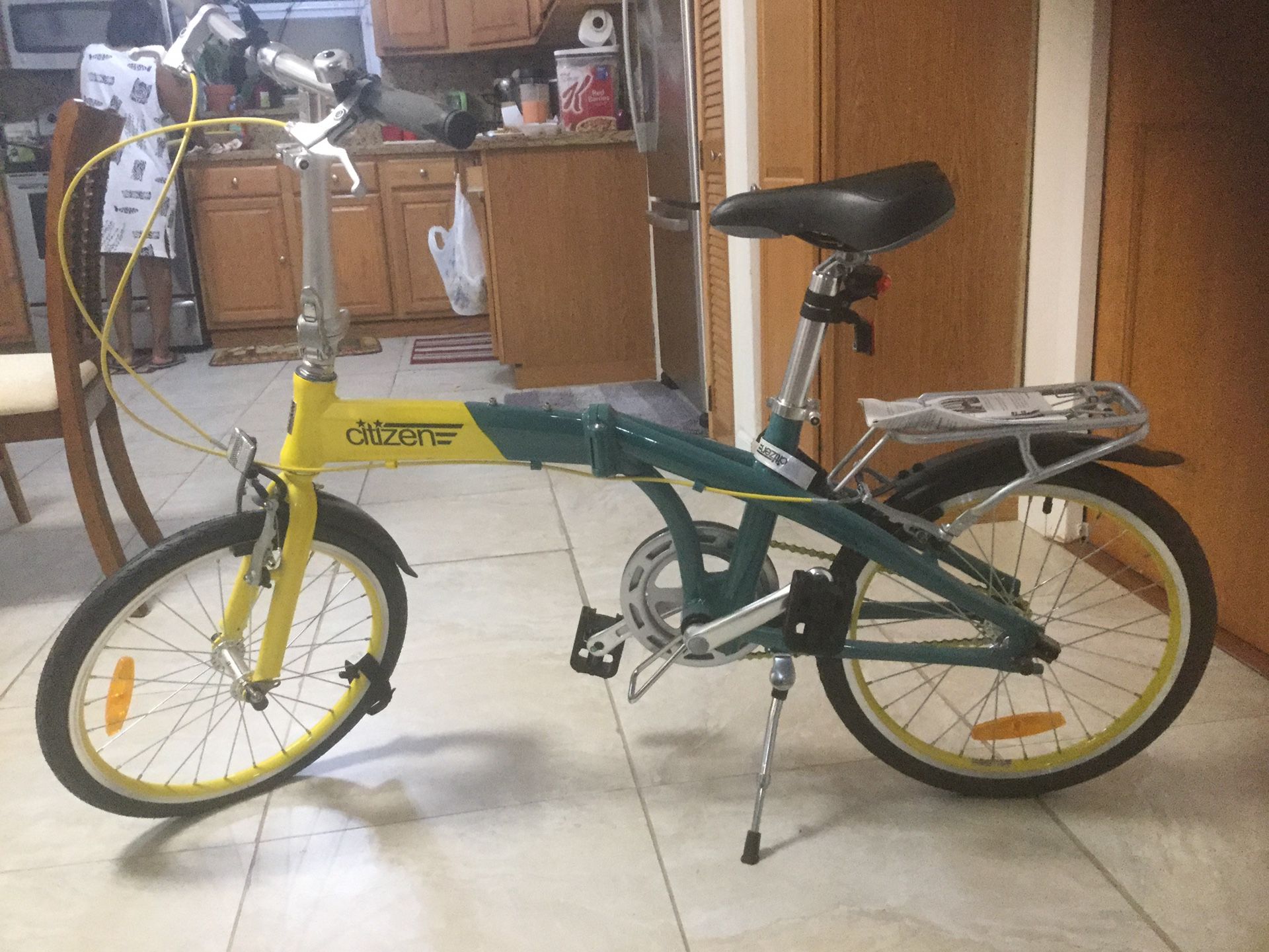 Citizen folding bike yellow and gray