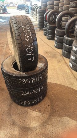 Set 285/70/17. 50% vida pathfinder