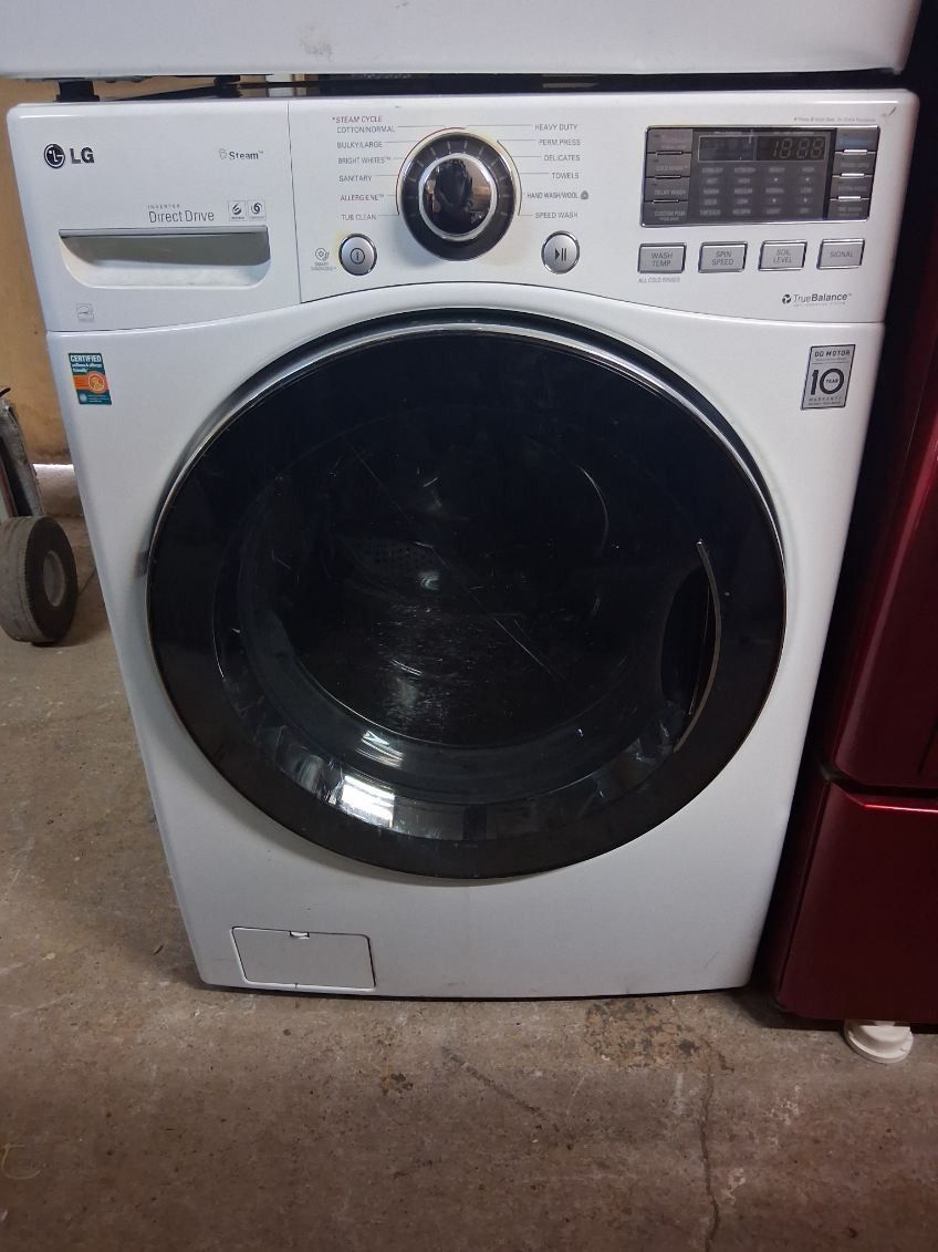 LG Front Load Washer And Dryer Set 