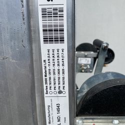 SUMNER MATERIAL LIFTS