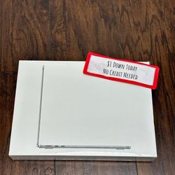 Apple MacBook Air 13 Inch M2 -PAYMENTS AVAILABLE-$1 Down Today 