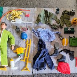 GI JOE Wooden Footlocker With Figure And Accessories - 1960's