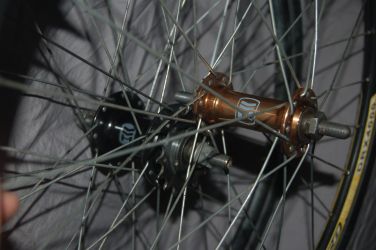 2 20" Bmx mini wheels