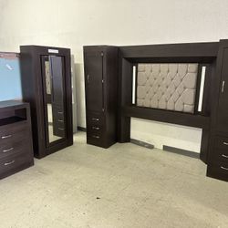 New Brown Bedroom Set (King/Queen)