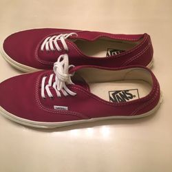 Vans woman’s shoes size 8 (mens sizing 7)