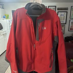 Mountain Hardware Jacket Men’s Size Large 