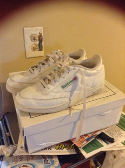 Tenis marca Reebok numero 9