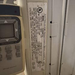 Great Working Frigidaire Air Conditioner. Stay Cool! Make Offer! 