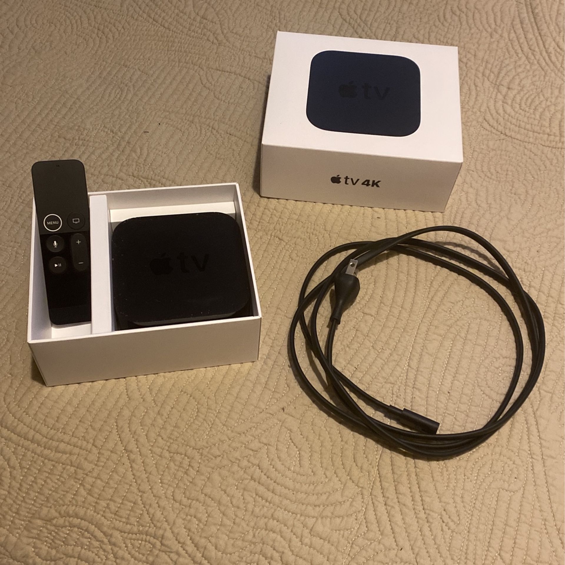 Apple tv 4K HDR 32 GB In Box With Remote