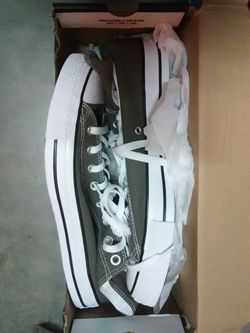 Men's Converse size 9.5