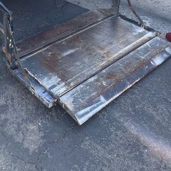 Back Tail Gate Elevating Machine