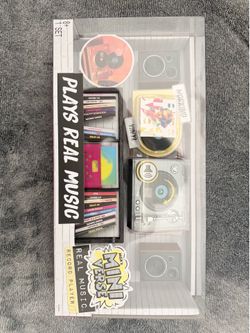 MGA's Miniverse Real Music Record Player Mini Collectibles Mini Playable Record