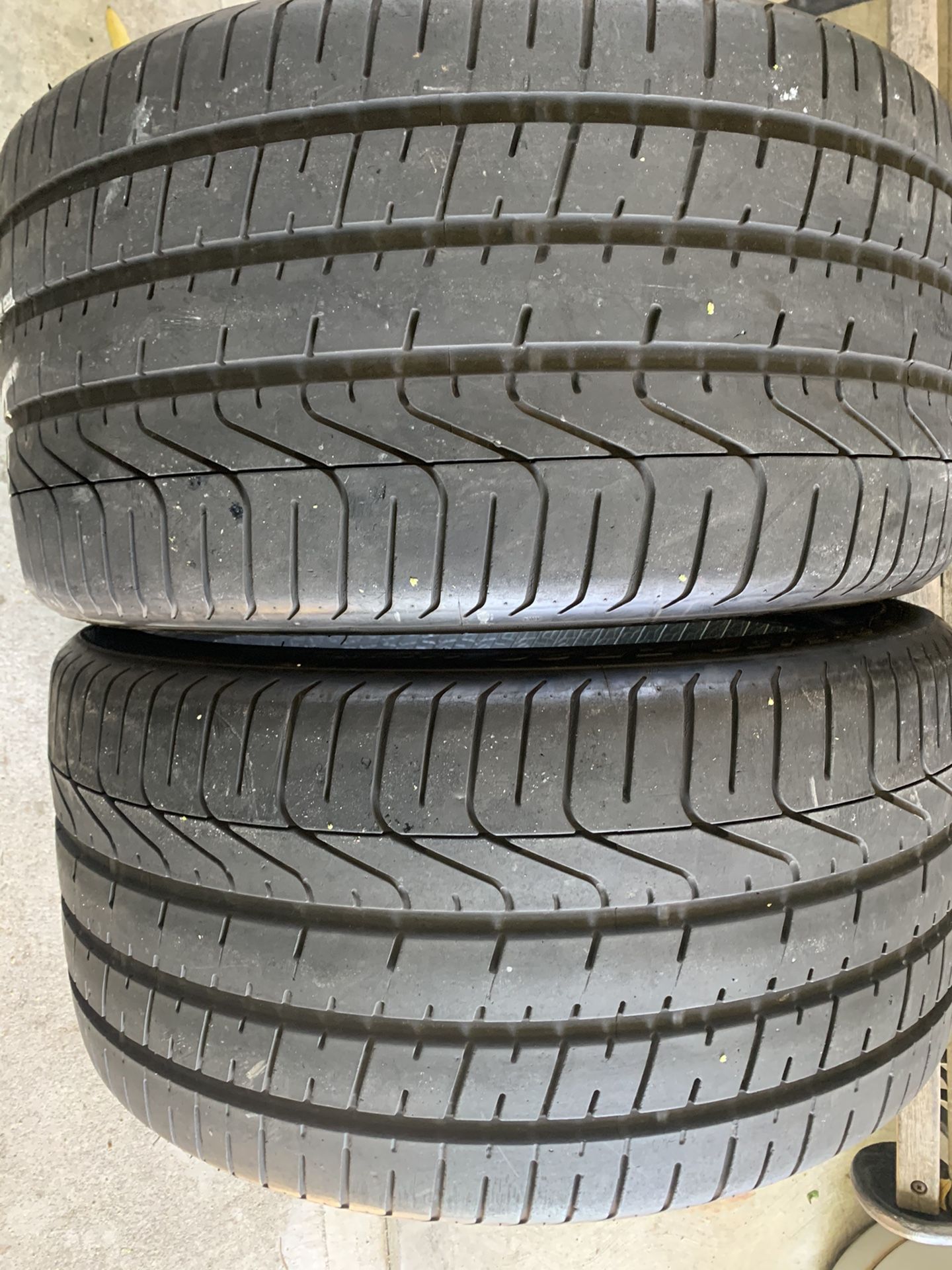 Pair of 295 30 20 pirelli p zero tires