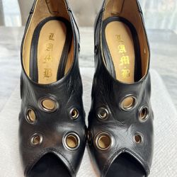 L.A.M.B high heals, Size 8 1/2