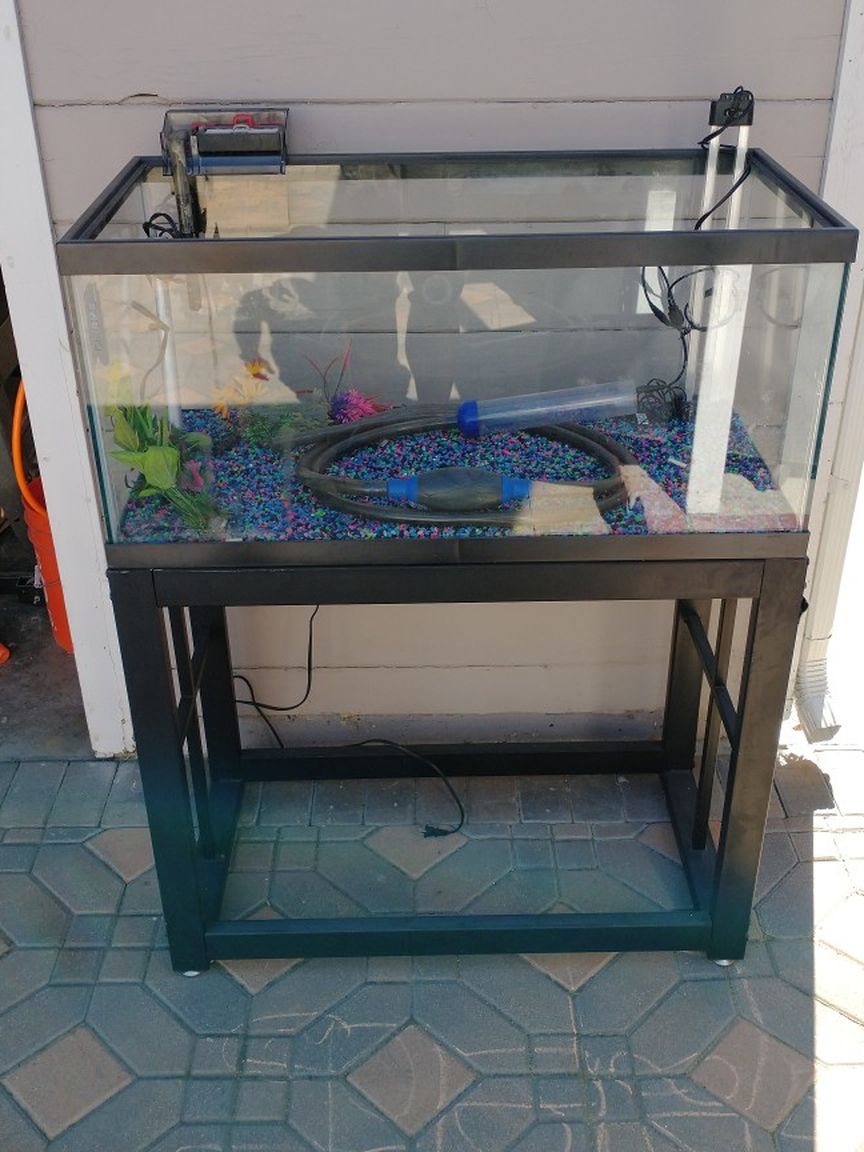 40 Gallon Fish Tank with Stand