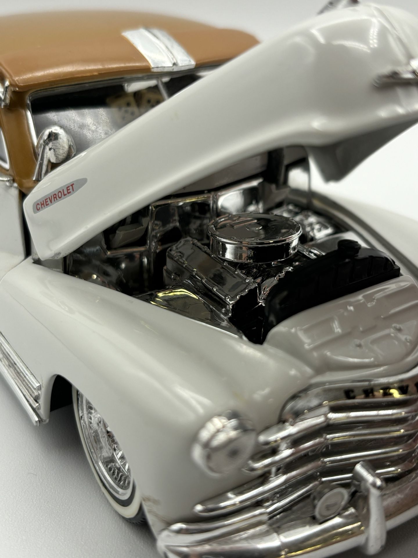 【Jada Toys】247 Chevy Acrosedan Fleetline Jada Toys Dub City - Chevy Aerosedan Fleetline w/ Oasis Rims