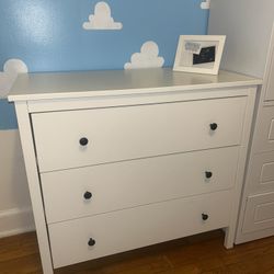 Nursery baby dresser 