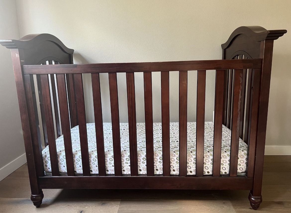 Infant Crib To Toddler Bed With Mattress for Sale in Issaquah, WA OfferUp