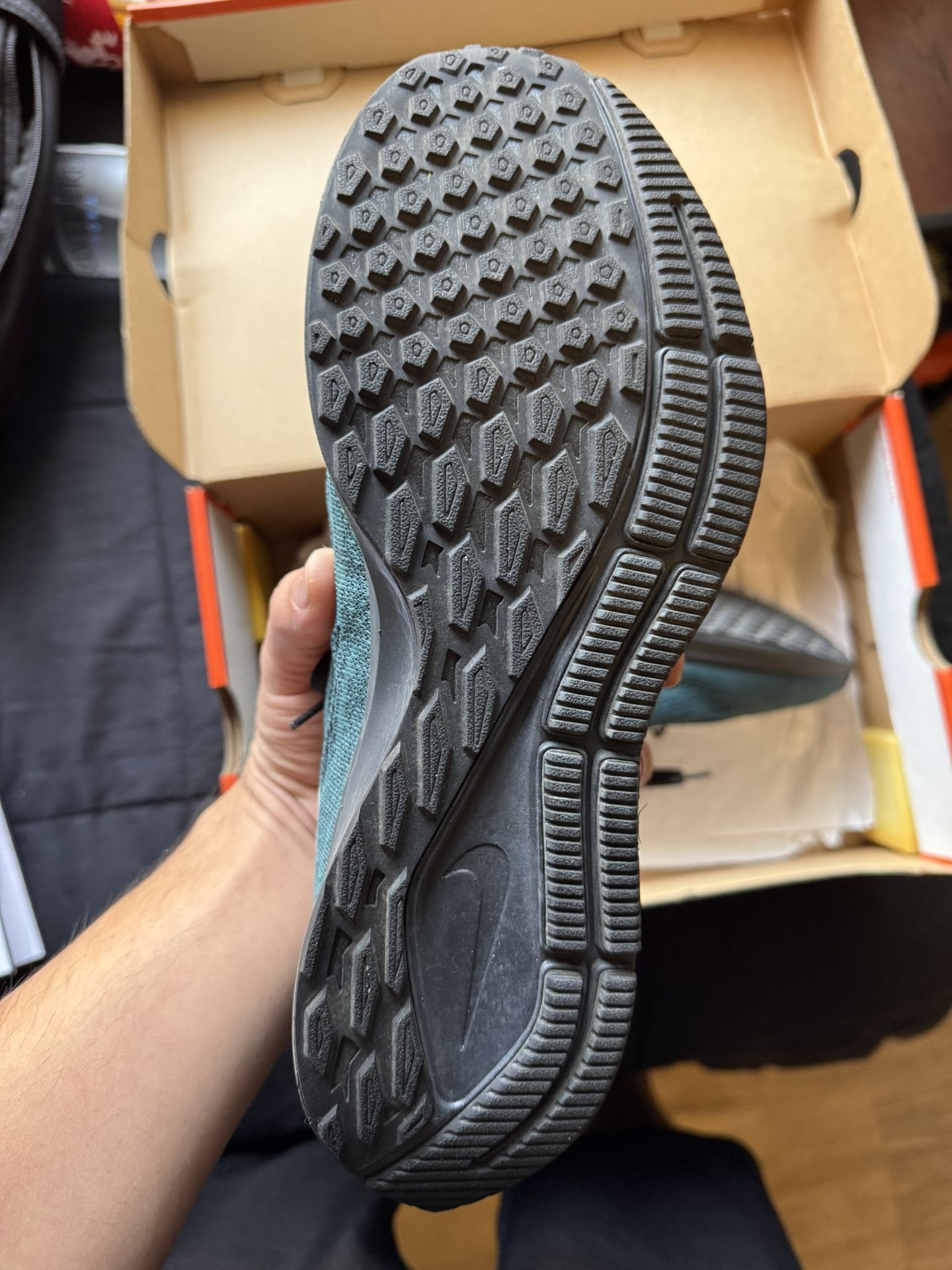 Nike Air Zoom Pegasus 36 Eagles (Size 9 M)