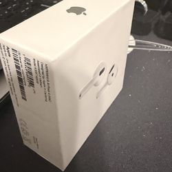 AirPods 4 (with ANC)