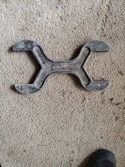 Pelican Dairy Wrench