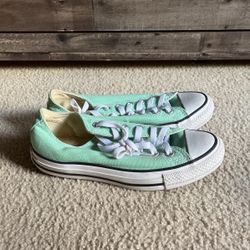 Converse 5” Women’s 