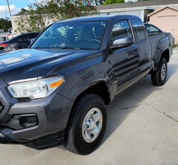 2017 Toyota Tacoma
