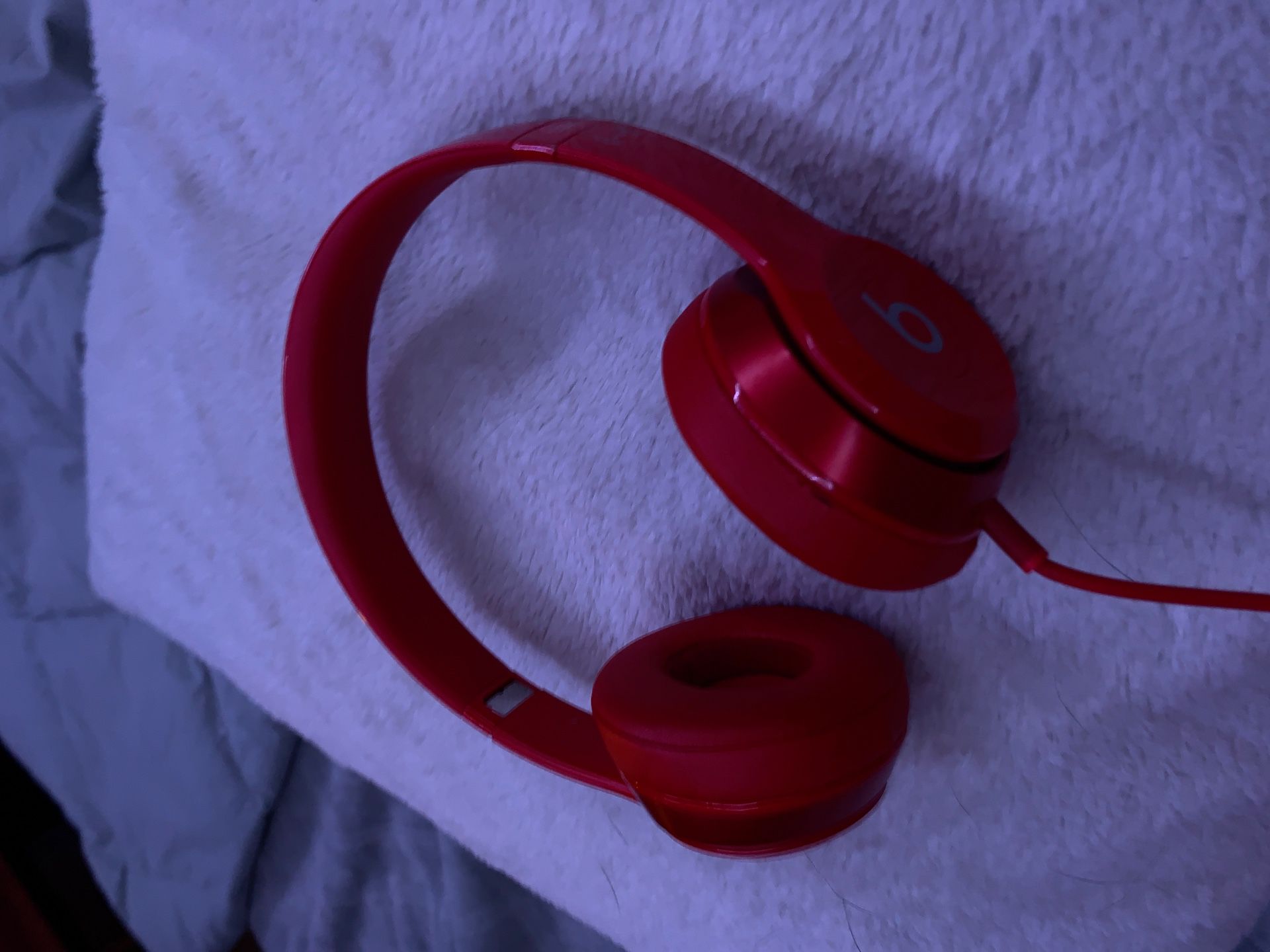 Beats Solo 1 (original wired on-ear headphones)-DOES NOT SUPPORT BLUETOOTH ONLY WIRED CONNECTION