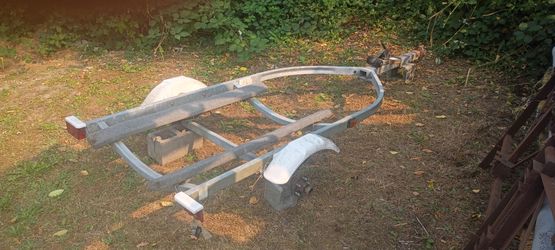 12 foot Shorelander boat/water craft trailer