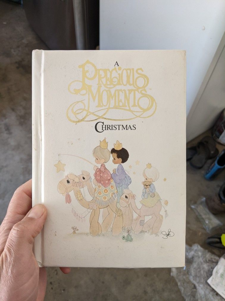 Vintage Precious Moments Christmas Book
