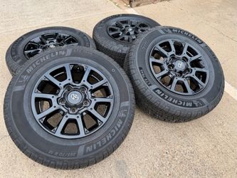 18” 2021 Toyota tundra oem wheels