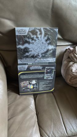 Pitch Black Pokemon Center Etbs