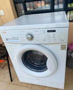 LG 7kg Direct Drive Front Load Washing Machine – Clean & Reliable