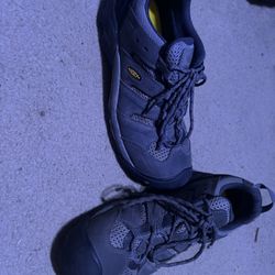 Composite Toe Men’s Keen Size 10