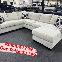 New Beige Fabric Sectional. Comes In Other Colors. Delivery & Set Up Available 