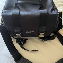 Canon 200DG Camera Bag With Shoulder Strap Excellent Condition 