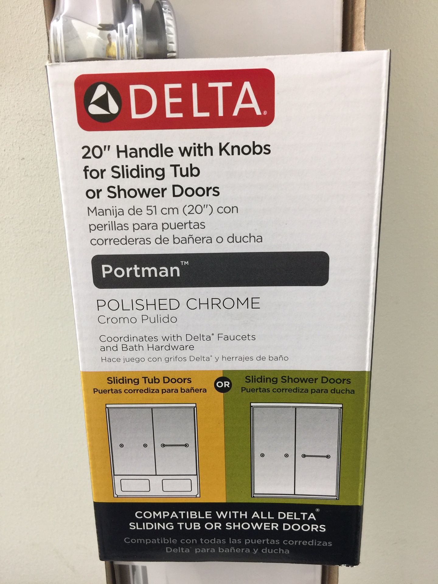 Portman handle with knobs