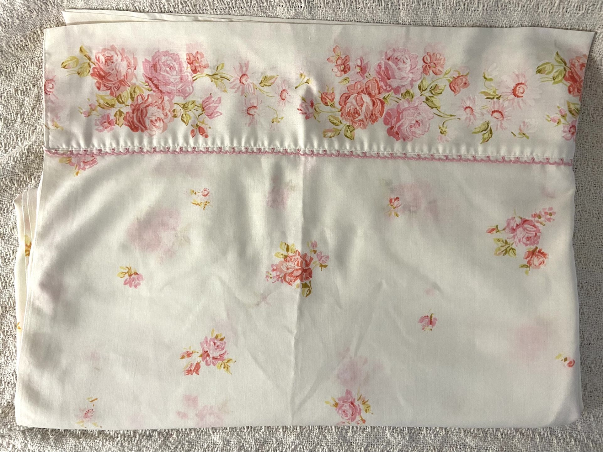 Vintage Fashion Manor Muslin Pink Rose Floral Flat Sheet Double/ Full 1970s