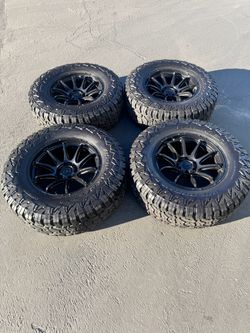 New 20” Fuel Variant Wheels For Ford F150 Raptor 6x135 on 37” Wildpeak Falken R/T 01 HD Tires