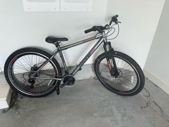 Ozonic 500 Mountain Bike – 26” Wheels – Great Condition