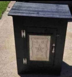 cabinet with 2 shelves inside