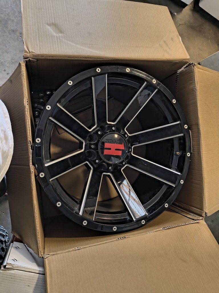 4 20x12 Havok Rims