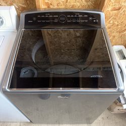 Whirl pool Cabrio Commercial Washing Machine 