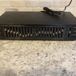 Yamaha Stereo Graphic Equalizer Model GE-3 