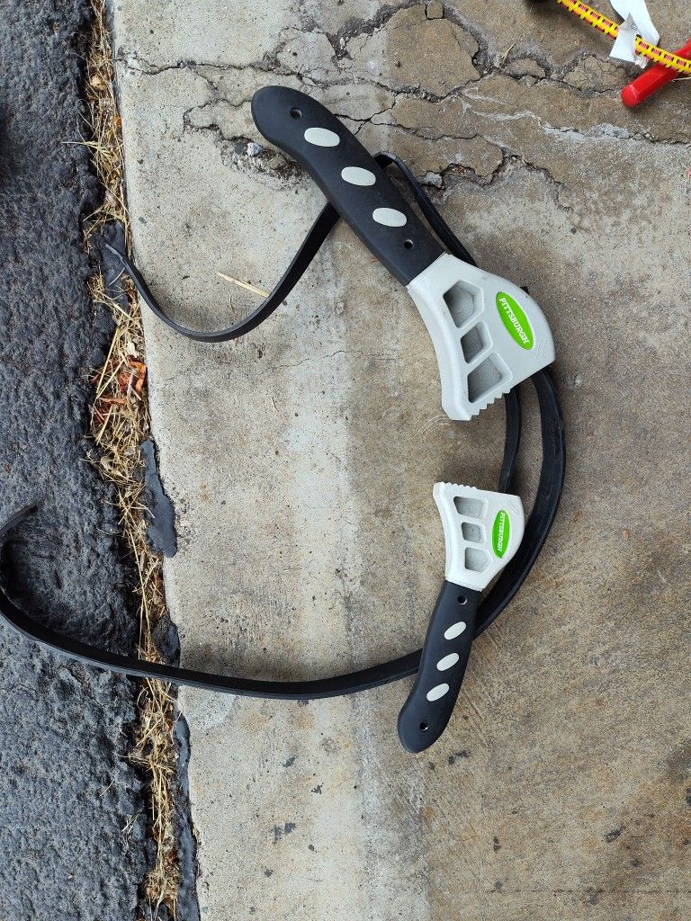 Strap Wrench
