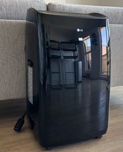 LG ThinQ smart  portable air conditioner Excellent condition!!