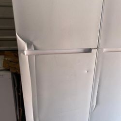 REFRIGERATOR New! 💯