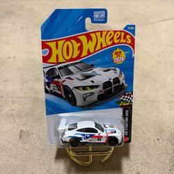 Hot Wheels BMW M4 GT3 – New for 2026 – New on Card