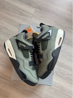 Size 9.5 men jordan 4 retro