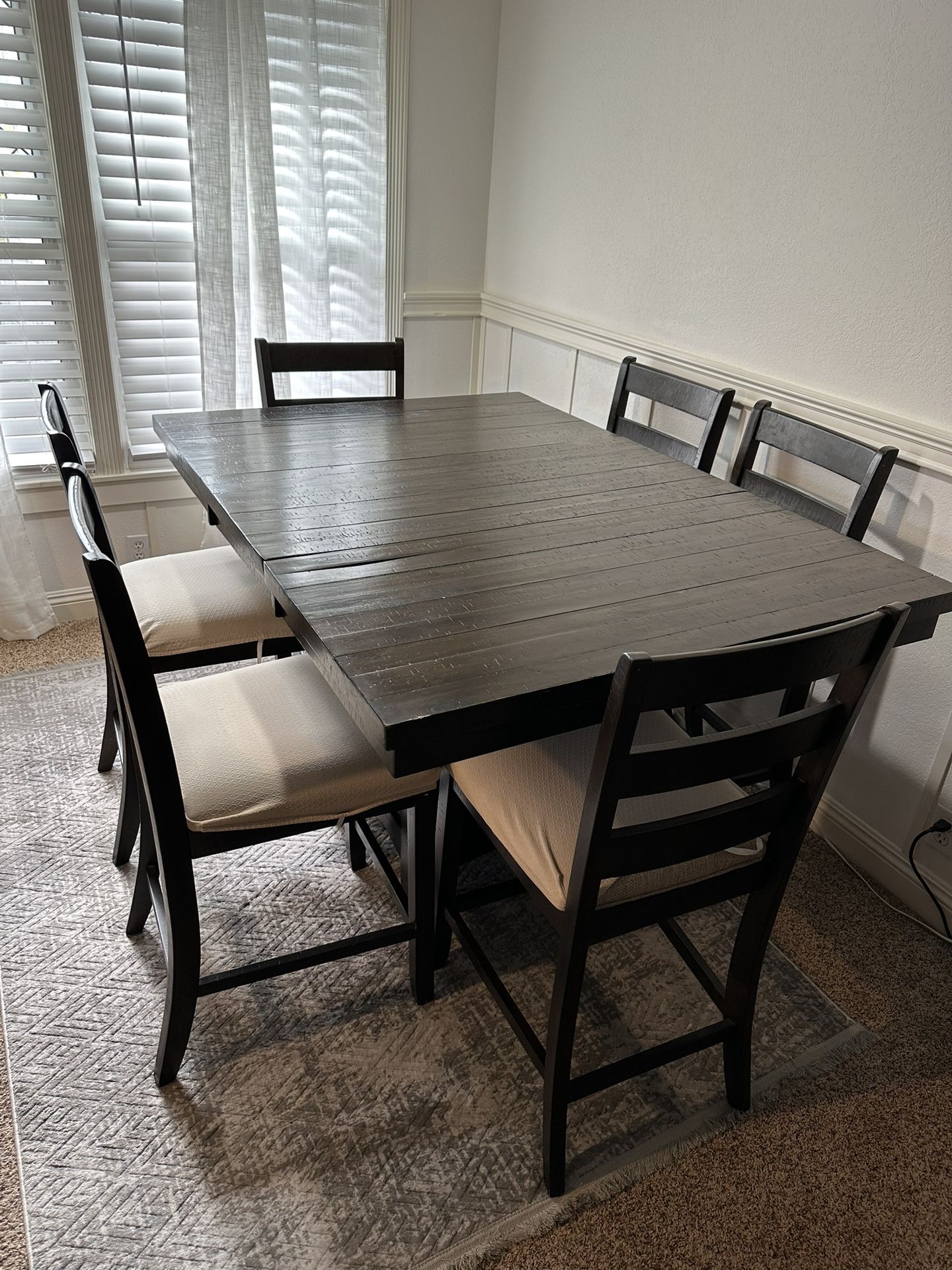 Dining Table and Chair Set w/ Leaf extension for 6